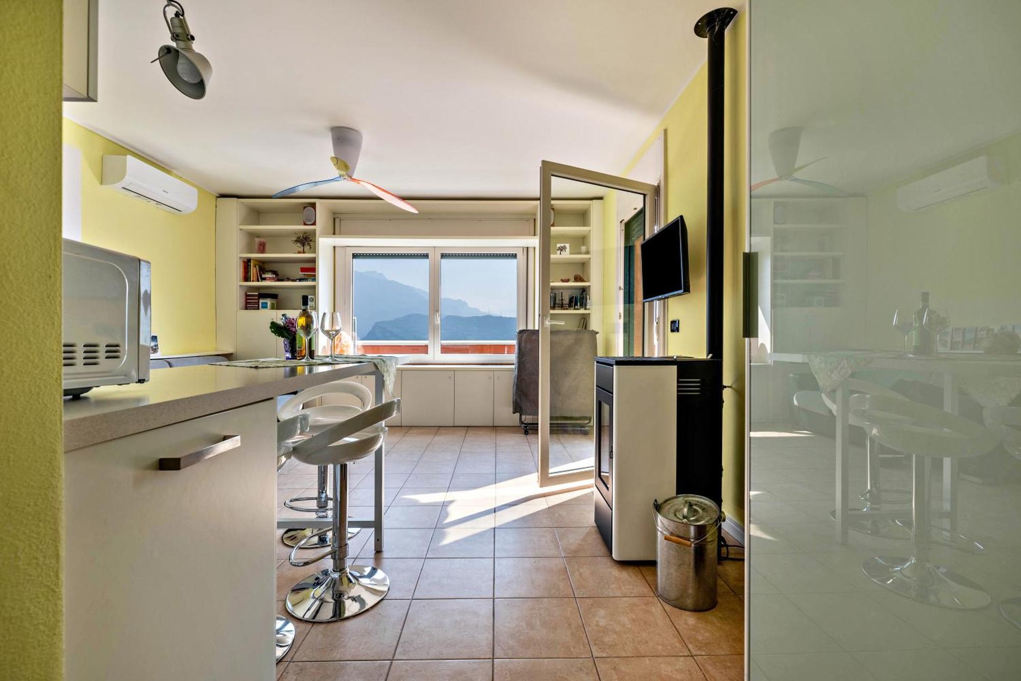 Casa Sara With Swimming Pool Apartment Riva del Garda Exterior photo