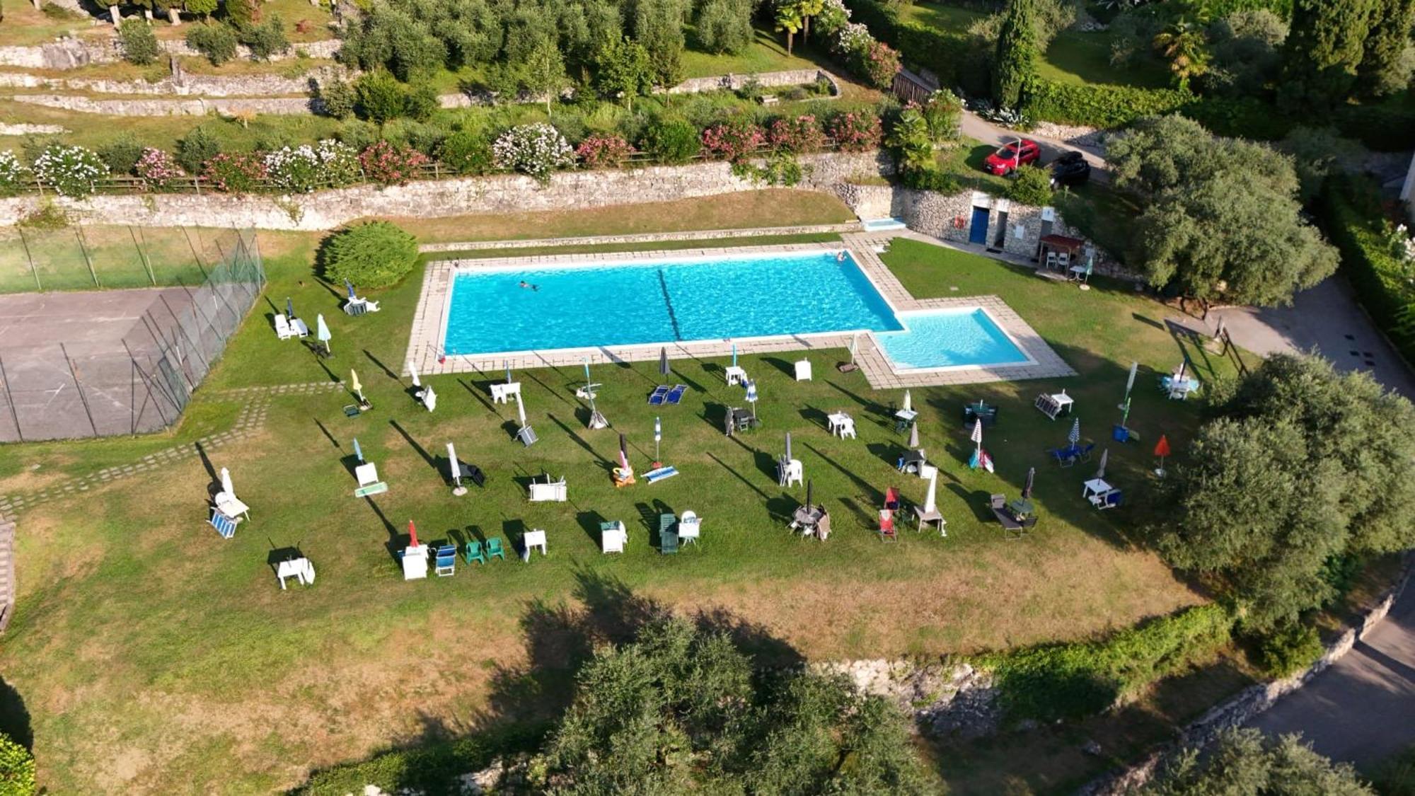Casa Sara With Swimming Pool Apartment Riva del Garda Exterior photo